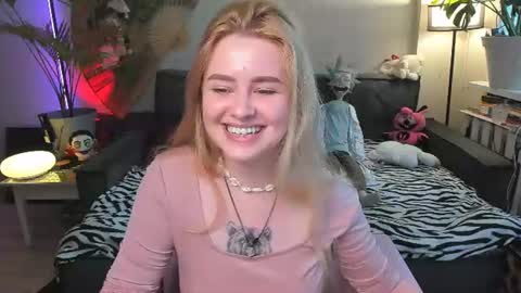 Snapshot of alexa_pirs chatting on 19, 7, 2026 alexa_pirs online show from 19, 7, 2026
