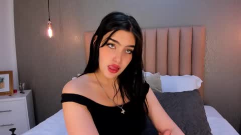 Alexa Thaylor online show from 31, 12, 2024