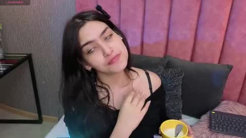 Alexa Thaylor online show from 8, 3, 2026