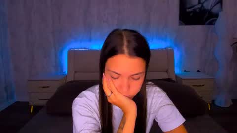 Snapshot of alexabarkley chatting on 17, 7, 2026 angel online show from 17, 7, 2026