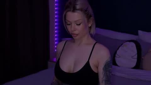 Snapshot of alexamason chatting on 15, 3, 2026 Alexa Mason online show from 15, 3, 2026