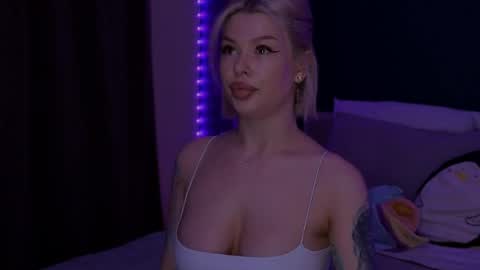 Snapshot of alexamason chatting on 16, 4, 2026 Alexa Mason online show from 16, 4, 2026