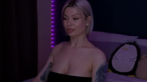 Snapshot of alexamason chatting on 15, 5, 2026 Alexa Mason online show from 15, 5, 2026