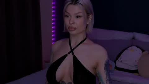 Snapshot of alexamason chatting on 17, 5, 2026 Alexa Mason online show from 17, 5, 2026