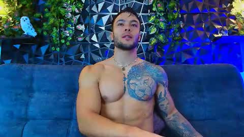 Snapshot of alexander_collin_ chatting on 4, 8, 2026 Alex Collin online show from 4, 8, 2026