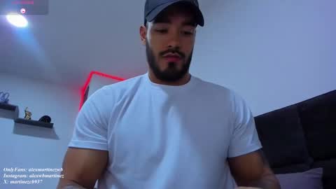 Onlyfansalexmartinezwb  Instagram alexwbmartinez  Twitter martinezcb937 online show from 9, 10, 2025