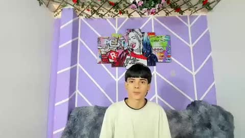 chicos hot online show from 25, 2, 2025