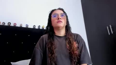 Snapshot of alexandra_clauss chatting on 19, 3, 2026 alexandra clauss online show from 19, 3, 2026