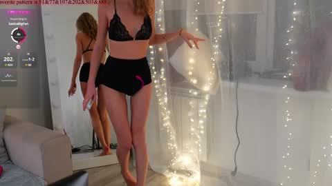 Snapshot of alexandra_demore chatting on 8, 2, 2025 Alexandra Demore online show from 8, 2, 2025