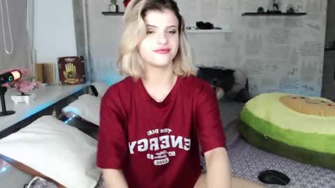 Snapshot of alexandraermes chatting on 14, 7, 2026 AlexandraErmes online show from 14, 7, 2026