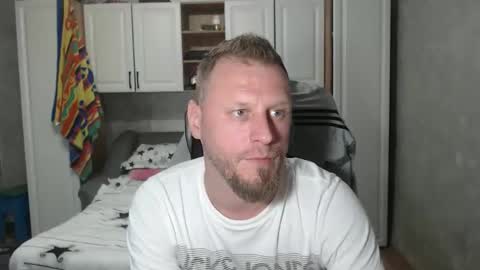 Snapshot of alexboy2022 chatting on 27, 10, 2025 onlyfans..alexyno2022 online show from 27, 10, 2025