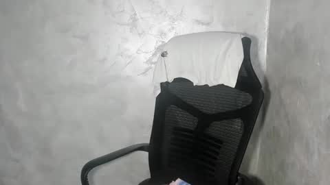 Snapshot of alexboy2022 chatting on 6, 3, 2026 onlyfans..alexyno2022 online show from 6, 3, 2026