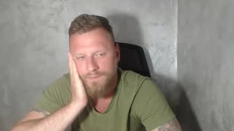Snapshot of alexboy2022 chatting on 8, 6, 2026 onlyfans..alexyno2022 online show from 8, 6, 2026