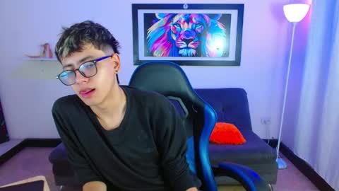 Snapshot of alexcum_18 chatting on 4, 5, 2026 alex online show from 4, 5, 2026