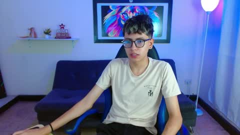 Snapshot of alexcum_18 chatting on 7, 5, 2026 alex online show from 7, 5, 2026