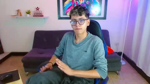 Snapshot of alexcum_18 chatting on 9, 5, 2026 alex online show from 9, 5, 2026