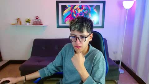 Snapshot of alexcum_18 chatting on 11, 5, 2026 alex online show from 11, 5, 2026
