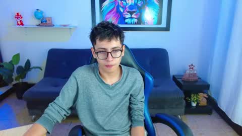 Snapshot of alexcum_18 chatting on 1, 7, 2026 alex online show from 1, 7, 2026