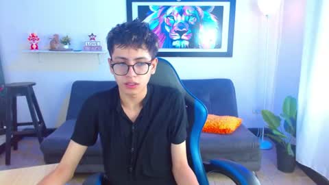 Snapshot of alexcum_18 chatting on 13, 7, 2026 alex online show from 13, 7, 2026