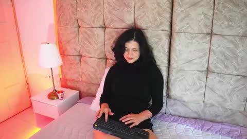 alexia_clark7 online show from 25, 2, 2026