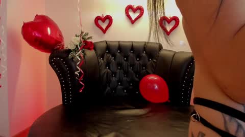 Alexiaa  Online 1430 to 2100 GMT-5 online show from 12, 2, 2025