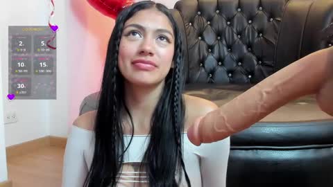 Alexiaa  Online 1430 to 2100 GMT-5 online show from 13, 2, 2025