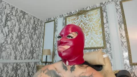 Alexiaa  Online 1430 to 2100 GMT-5 online show from 2, 4, 2026