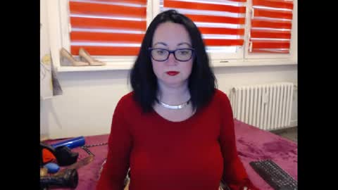 alexie33 online show from 10, 2, 2025