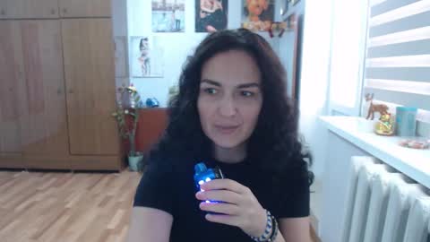 Snapshot of alexismillers chatting on 25, 10, 2025 AlexisMillers online show from 25, 10, 2025