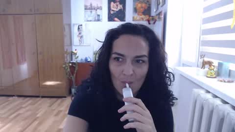 Snapshot of alexismillers chatting on 30, 10, 2025 AlexisMillers online show from 30, 10, 2025