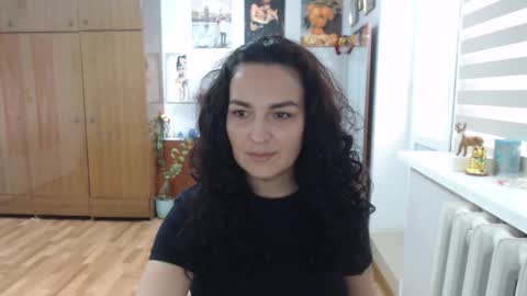 Snapshot of alexismillers chatting on 3, 11, 2025 AlexisMillers online show from 3, 11, 2025