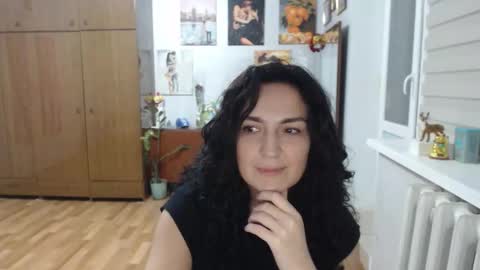 Snapshot of alexismillers chatting on 22, 11, 2025 AlexisMillers online show from 22, 11, 2025