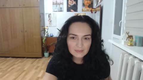 Snapshot of alexismillers chatting on 3, 12, 2025 AlexisMillers online show from 3, 12, 2025