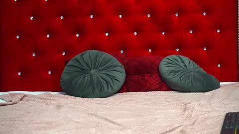 Alexis Texas online show from 6, 3, 2025