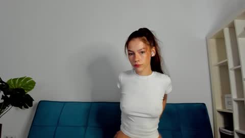 Snapshot of alexisyourdream chatting on 27, 11, 2025 Alex online show from 27, 11, 2025