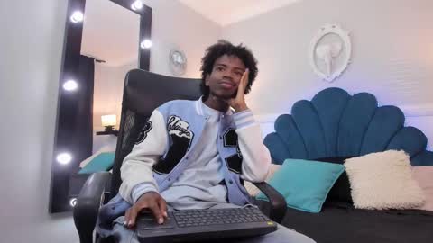 Snapshot of alexjaccob chatting on 28, 10, 2025 Alex Jaccob online show from 28, 10, 2025