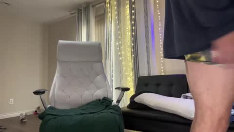 Alex Mann online show from 31, 10, 2025