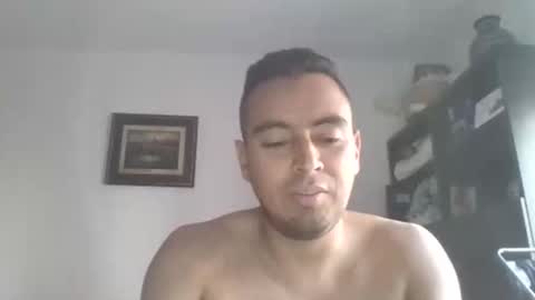 Snapshot of alexospina55 chatting on 8, 11, 2025 alexospina55 online show from 8, 11, 2025