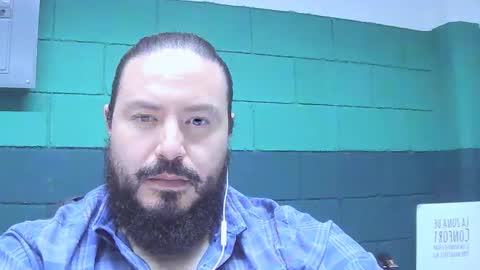 Snapshot of alextambet chatting on 6, 10, 2025 alextambet online show from 6, 10, 2025