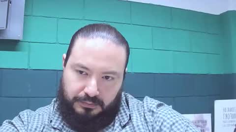 Snapshot of alextambet chatting on 24, 11, 2025 alextambet online show from 24, 11, 2025