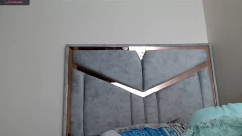 alex y luisa online show from 21, 2, 2025