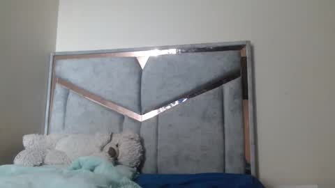 alex y luisa online show from 3, 2, 2026