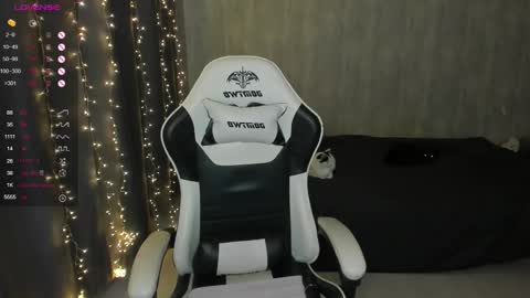 Snapshot of alexxa_bloom chatting on 12, 1, 2026 Alexa Bloom online show from 12, 1, 2026