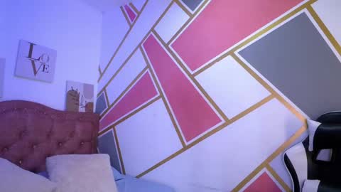 Snapshot of alexxa_cutie chatting on 8, 6, 2026 Alexxa online show from 8, 6, 2026