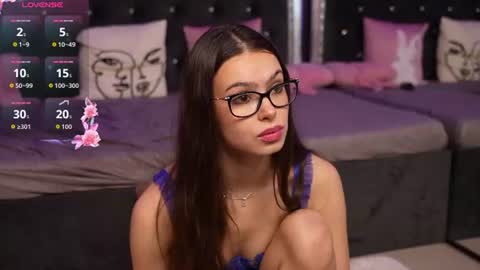 Snapshot of alexxisrae chatting on 12, 6, 2026 Alexxis Rae online show from 12, 6, 2026