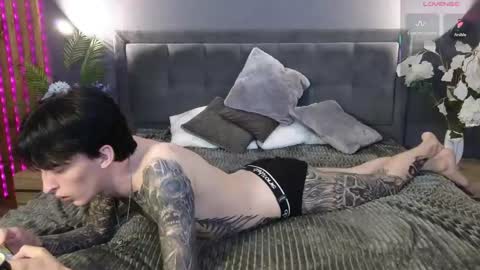 Snapshot of alexxone_ chatting on 5, 6, 2026 Alex online show from 5, 6, 2026