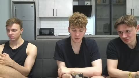 Snapshot of alexxx_d chatting on 25, 5, 2026 AlexDimaIgor online show from 25, 5, 2026