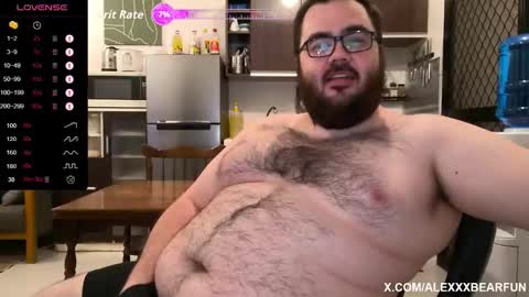 Snapshot of alexxxbear chatting on 17, 10, 2025 alexxxbear online show from 17, 10, 2025