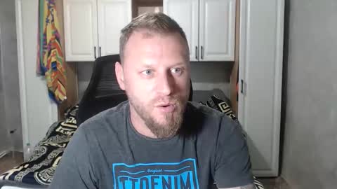 Snapshot of alexyno2020 chatting on 2, 11, 2025 alexyno2022 ONLYFANS online show from 2, 11, 2025