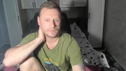 Snapshot of alexyno2020 chatting on 23, 11, 2025 alexyno2022 ONLYFANS online show from 23, 11, 2025